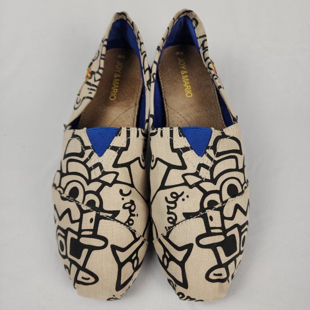 Joy & Mario J. Pierce Women’s Flat Slip On Shoe 8W Graphic Cartoon Black & Tan - Picture 2 of 12